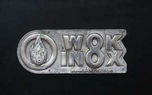 wok-inox-logo-artesanal-wok-inox-en-acero